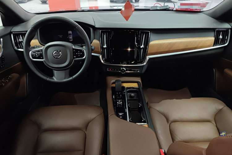 沃尔沃S90 2025款 B5 智逸豪华版中控内饰12