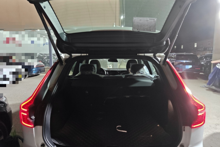 沃尔沃XC60 2025款 B5 四驱智逸豪华版局部细节23