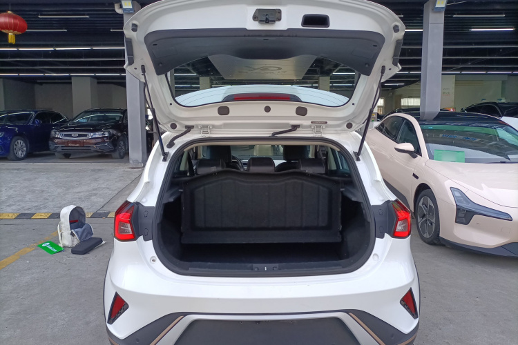 思皓E20X 2020款 心声版机舱底盘23