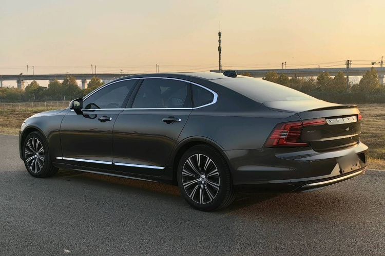 沃尔沃S90 2021款 B5 智逸豪华版车身外观6007