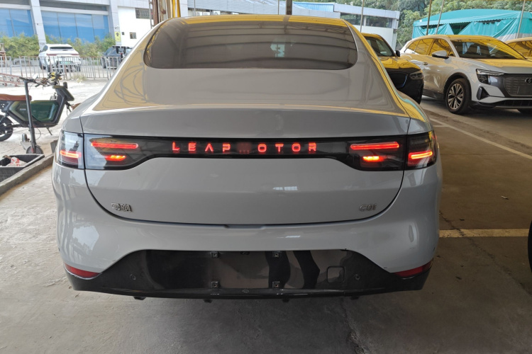 零跑汽车 零跑C01 2022款 后驱超长续航版车身外观6