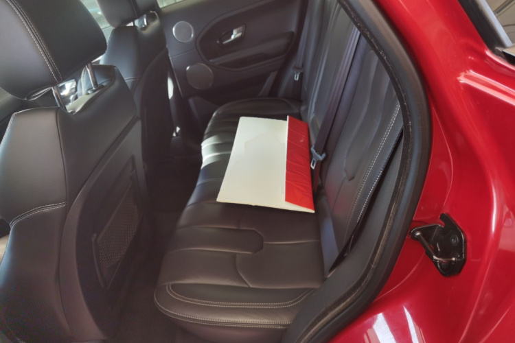 路虎 揽胜极光 2015款 2.0T 五门锐动版中控内饰21