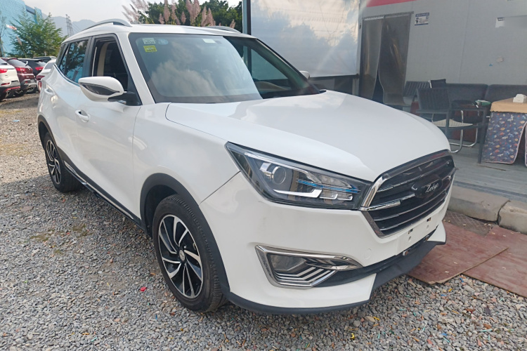 众泰T300 2017款 1.5T CVT尊享型车身外观3