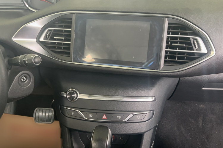 标致308S 2015款 1.6T 自动劲驰版局部细节16