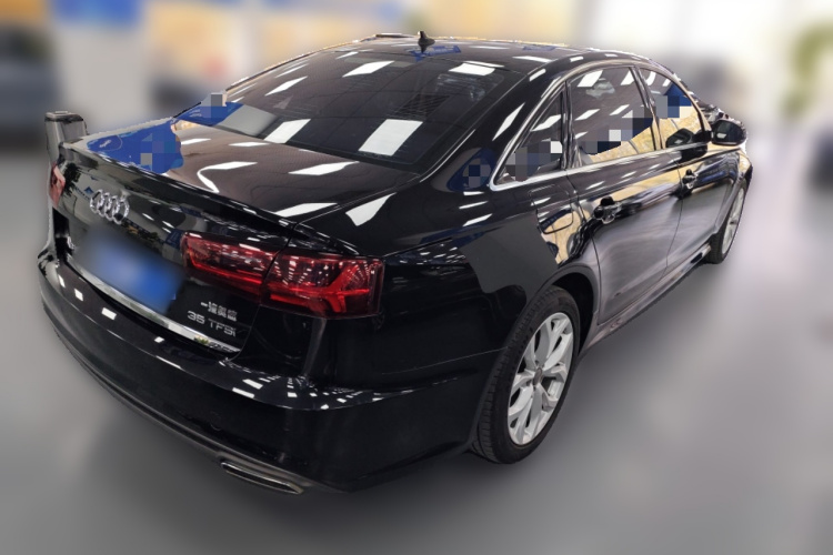 奥迪A6L 2018款 35 TFSI 典藏版车身外观7