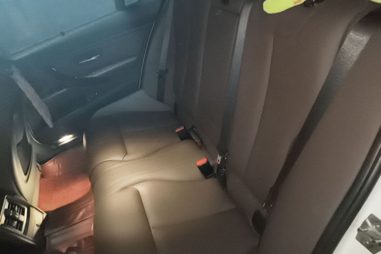 宝马3系 2018款 320Li 领先型M运动套装中控内饰7004