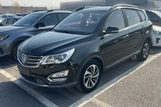 宝骏560 2016款 1.5T 手动豪华型