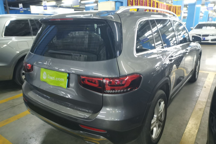 奔驰GLB 2021款 GLB 200 动感型车身外观6005