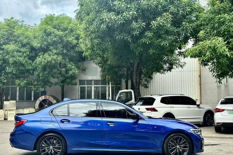 宝马3系 2020款 改款 325Li M运动曜夜套装车身外观6003