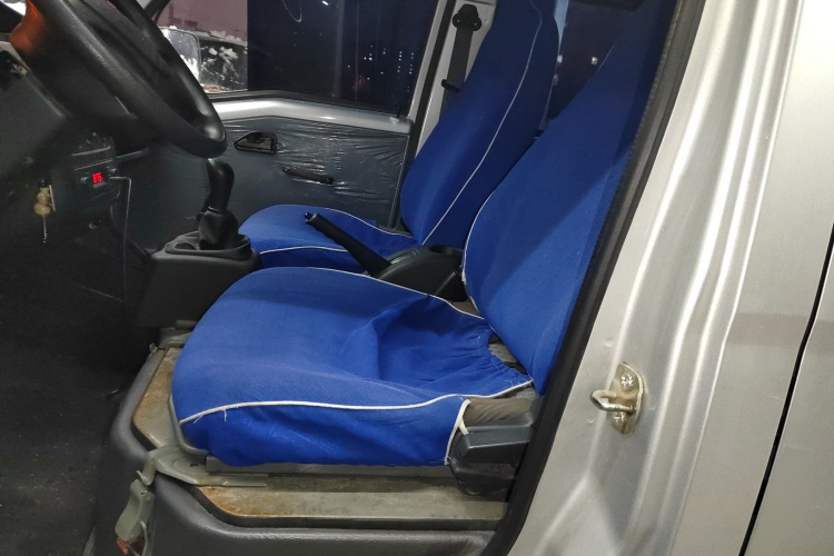 五菱汽车 五菱之光 2020款 1.2L 实用型 国VI LSI局部细节19