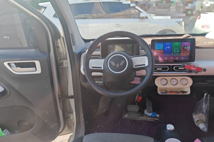 五菱汽车 宏光MINIEV 2024款 第三代 215km 青春版中控内饰13