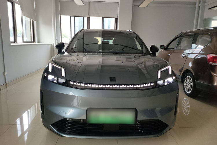 领克08 EM-P 2025款 220km 四驱性能Halo车身外观6001