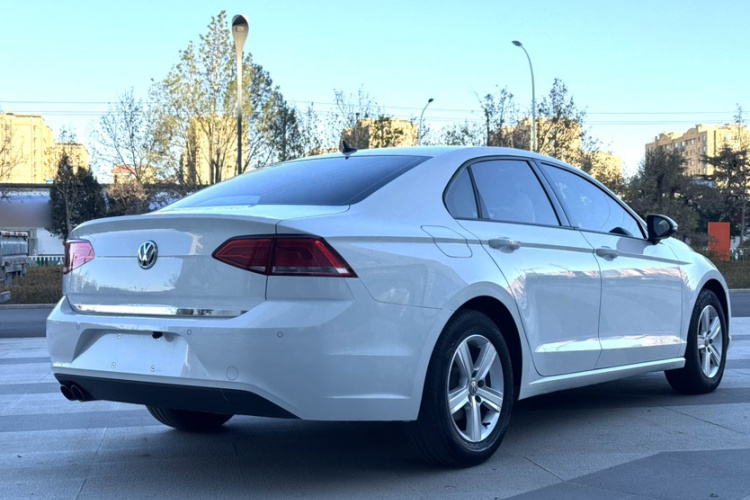 大众 凌渡 2018款 230TSI 手动风尚版车身外观6008