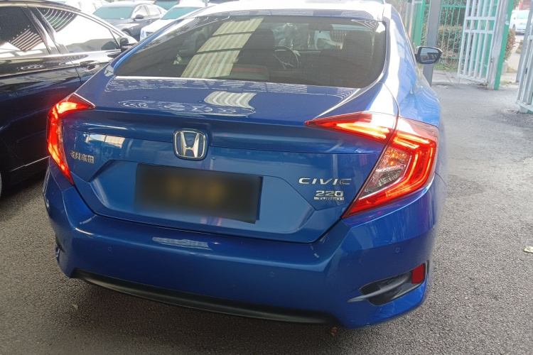 本田 思域 2019款 220TURBO 手动劲控版 国VI车身外观6