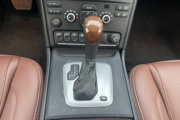 沃尔沃XC90 2013款 2.5T T5 行政升级版局部细节18