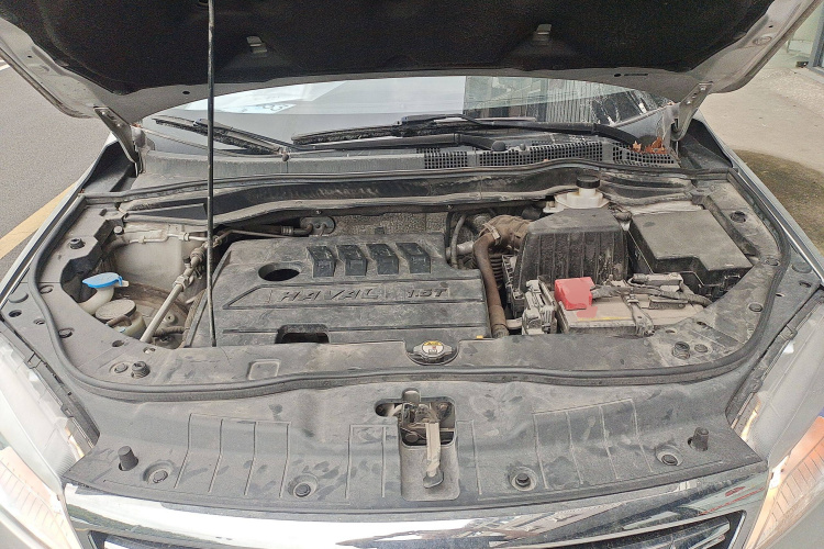 哈弗H6 2021款 运动版 1.5T 手动精英智联型 U型格栅局部细节24