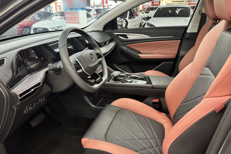 长安 逸动 2024款 PLUS 蓝鲸NE 1.4T GDI DCT高能版中控内饰7002