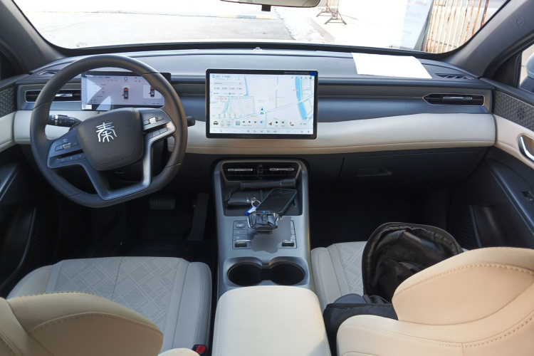 比亚迪 秦PLUS 2025款 DM-i 智驾版 120KM超越型中控内饰12
