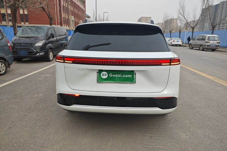 小鹏G9 2022款 702 Pro车身外观6