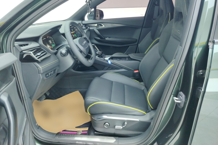 领克06 2023款 Remix 1.5T Hero中控内饰19