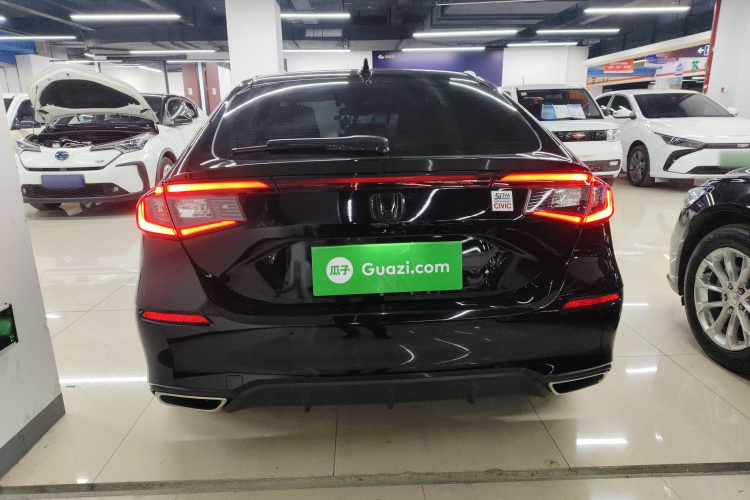 本田 思域 2023款 HATCHBACK 240TURBO CVT极锐版车身外观6004