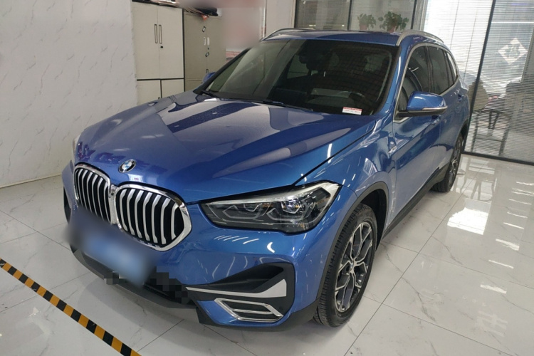 宝马X1 2020款 sDrive25Li 领先型车身外观1