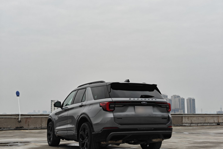 福特 探险者 2024款 2.3T EcoBoost 四驱ST-LINE 6座车身外观6002