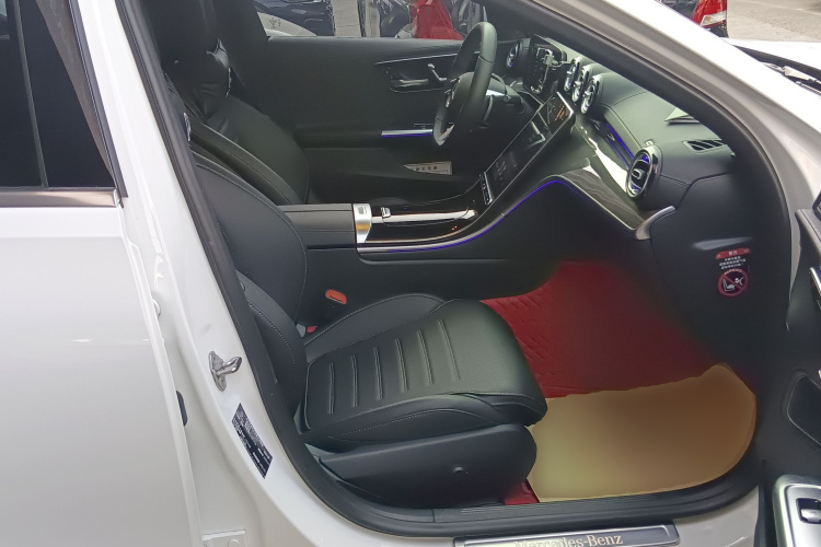 奔驰C级 2022款 改款 C 260 L 运动版局部细节41