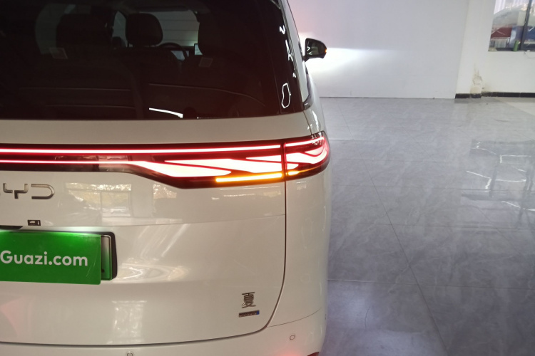 比亚迪 夏 2025款 DM-i 1.5T 180km 超越型车身外观6006