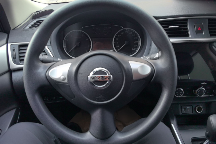 日产 轩逸 2021款 经典 1.6XE CVT舒适版局部细节13