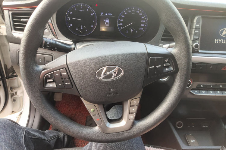 现代 名图 2017款 1.8L 自动智能型GLS 国V局部细节13