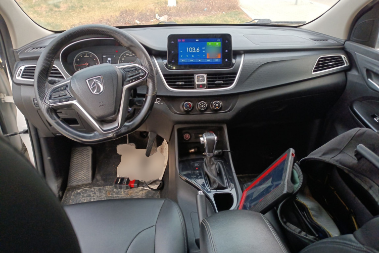 宝骏730 2019款 1.5T CVT时尚型 7座 国VI中控内饰12