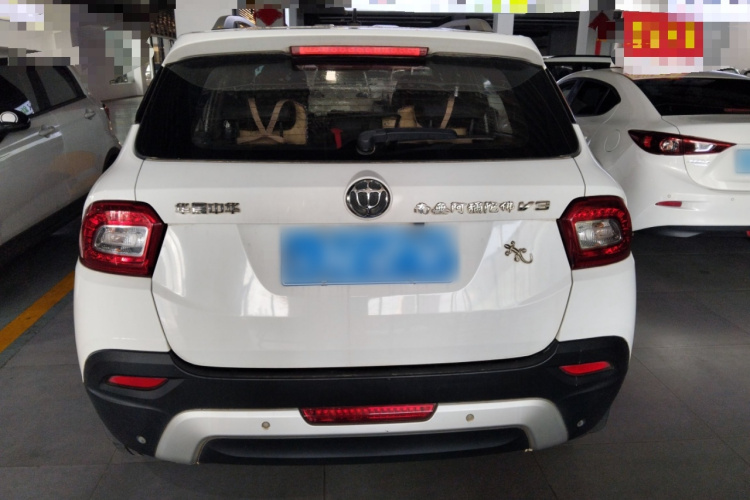 中华V3 2015款 1.5L 手动智能型车身外观6