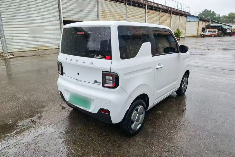 吉利银河 2024款 熊猫mini 200km 耐力熊车身外观7