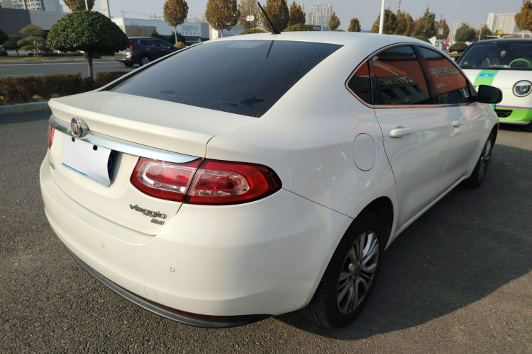 菲亚特 菲翔 2015款 1.4T 自动劲享版车身外观6005