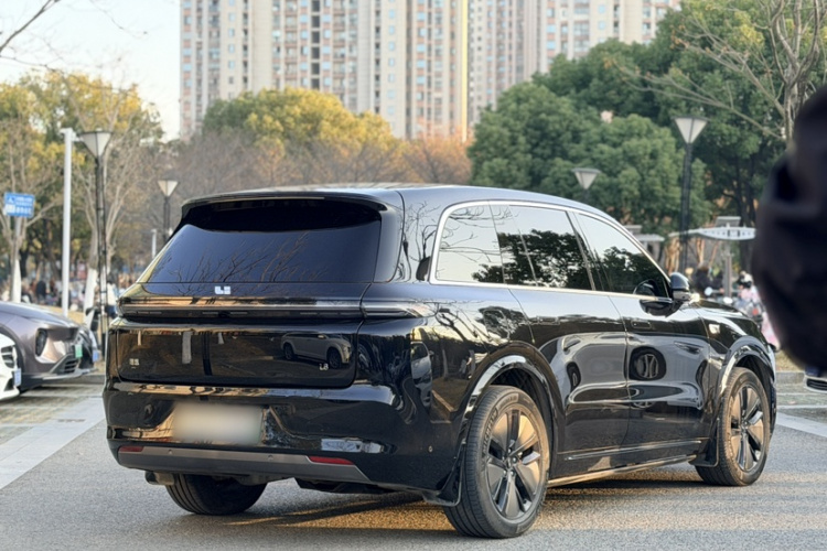 理想汽车 理想L8 2025款 Max 智能焕新版车身外观6005