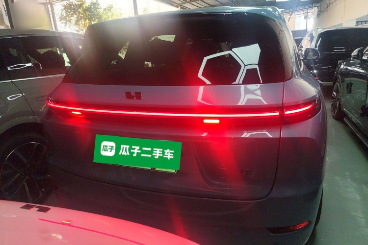 理想汽车 理想L7 2024款 Ultra车身外观6