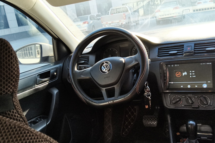 大众 桑塔纳 2021款 1.5L 自动风尚版中控内饰13