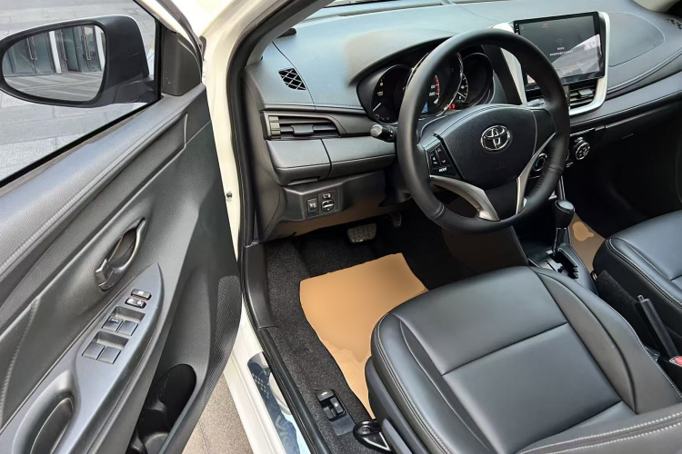 丰田 威驰 2021款 1.5L CVT创行版中控内饰20