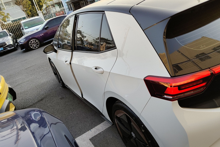 大众ID.3 2025款 改款 聪明款 极智版车身外观4