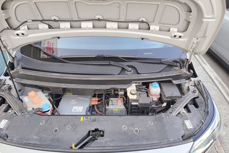 埃安 AION Y 2023款 Plus 510 智领版机舱底盘24