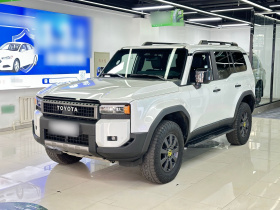 丰田 普拉多 2024款 2.4T 悍野WX版 6座