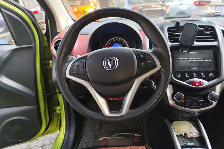 长安 奔奔 2015款 1.4L IMT尊贵型 国IV中控内饰13