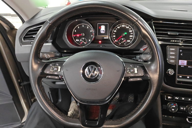 大众 途观L 2017款 380TSI 自动四驱豪华版局部细节13