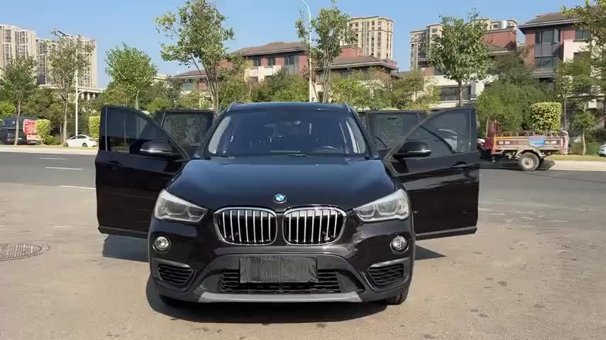 宝马X1 2016款 sDrive18Li 尊享型实拍1