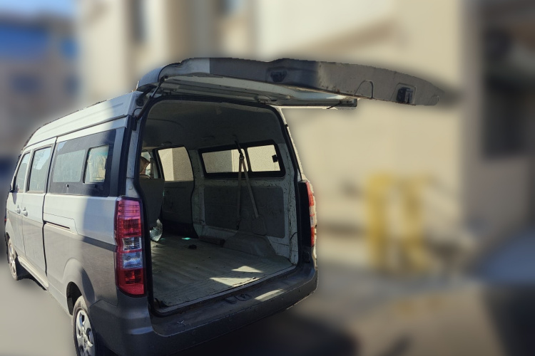 金杯 新海狮X30L 2016款 1.5L财富版DLCG14中控内饰23