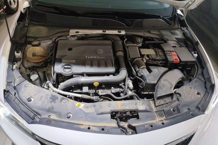 别克 威朗 2023款 Pro 乐享版机舱底盘24