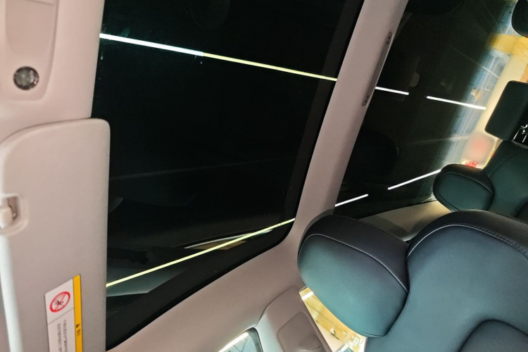 特斯拉 Model 3 2020款 改款 长续航后轮驱动版中控内饰22