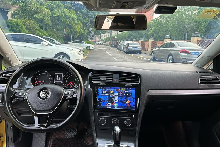 大众 高尔夫 2018款 230TSI 自动舒适型中控内饰7002