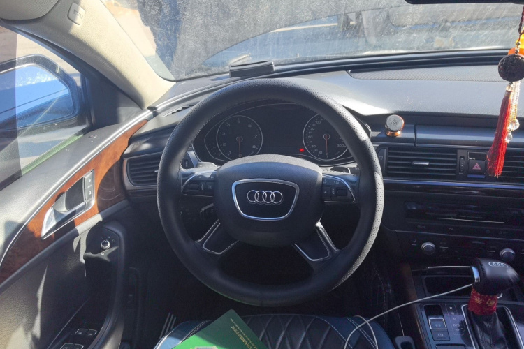 奥迪A6L 2012款 30 FSI 舒适型中控内饰13